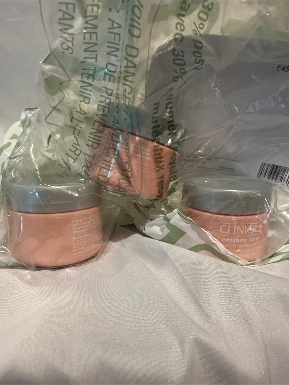Clinique Moisture Surge Hydrating Cream - Peach Pink Jar